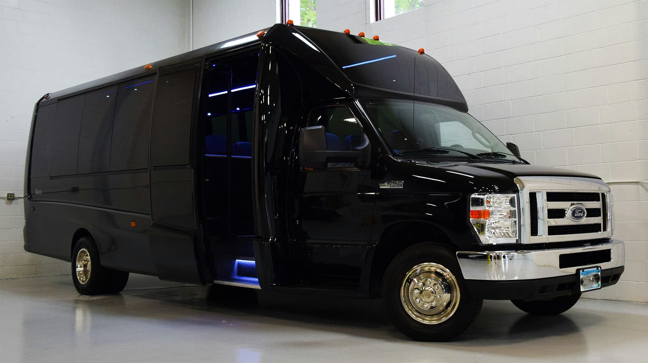 EZ Bus VIP minibus exterior